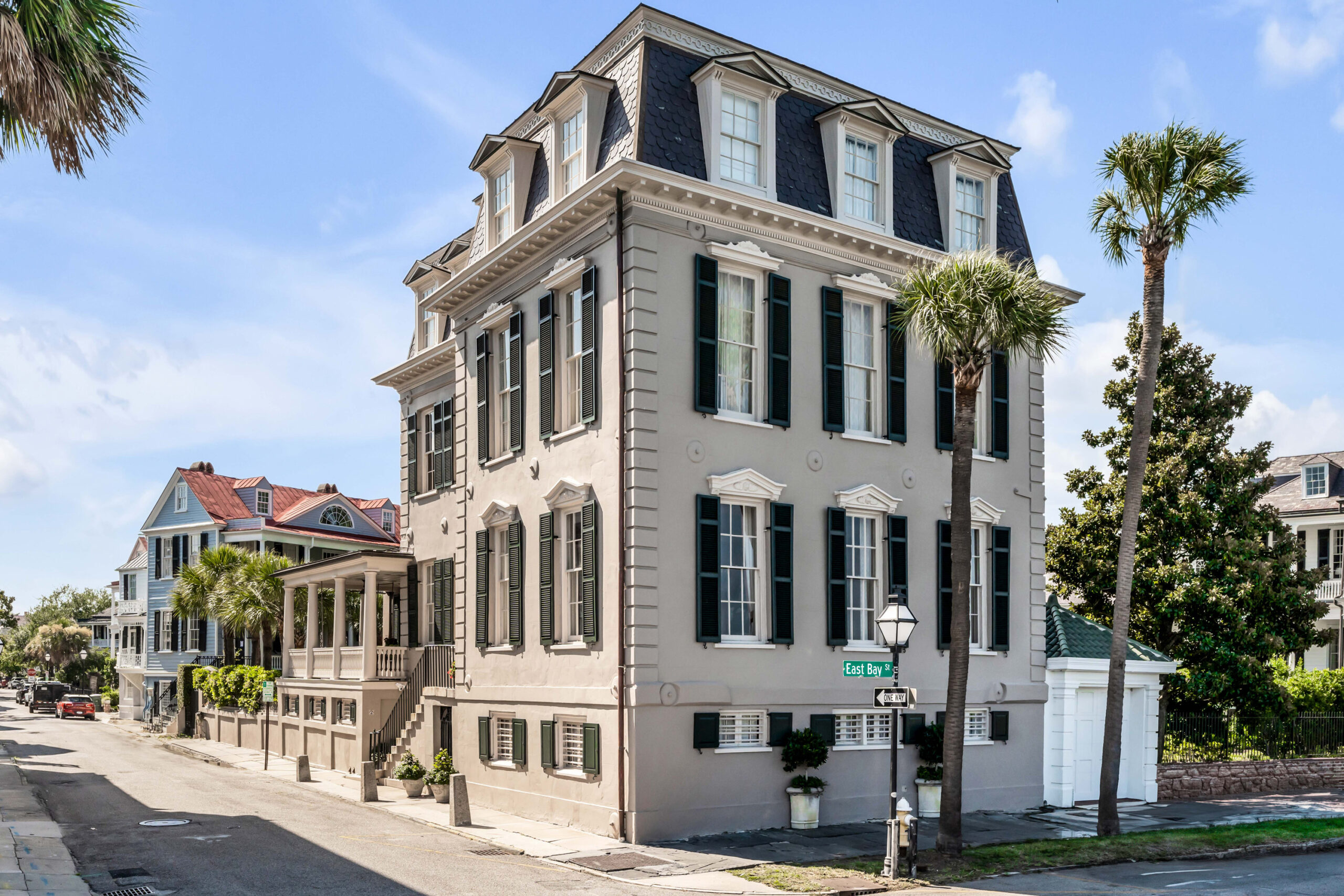 Sotheby’s Concierge Auctions: Iconic High Battery Waterfront Estate in Charleston Pending Sale for $8.288M in 49 Days